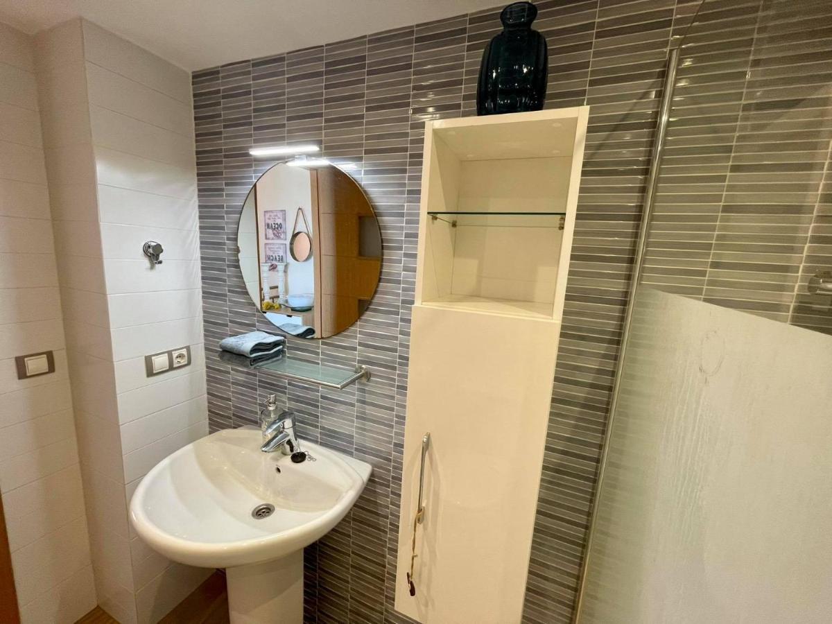 2 Bed Penthouse Apartment - Sea Views - Sleeps 4 Финестрат Экстерьер фото